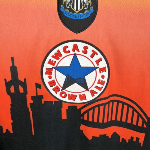 Newcastle United 1996/97 Goalkeeper Uniform Long Sleeves Retro Jersey - Image 5