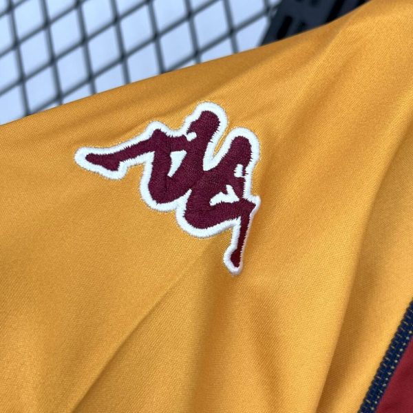 As Roma 2001/02 Home Long Sleeve Retro Jersey - Image 3