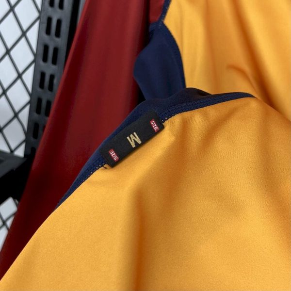 As Roma 2001/02 Home Long Sleeve Retro Jersey - Image 8
