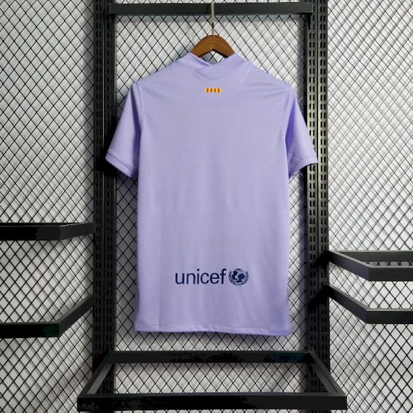 Barcelona 2021/22 Away Retro Jersey - Image 2
