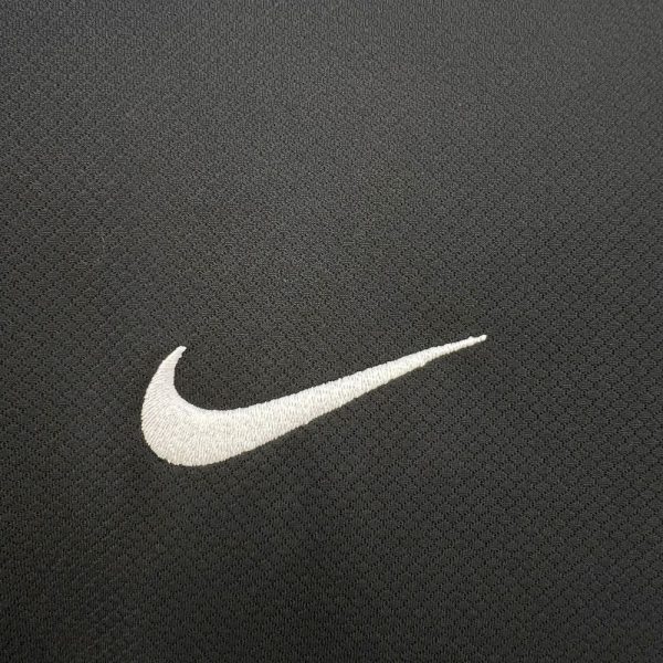Eintracht Frankfurt 2024/25 Away Jersey - Image 7