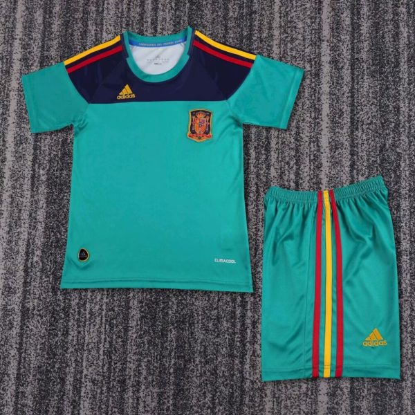 Spain 2010 Green Goalkeeper Uniform Retro Jersey And Shorts