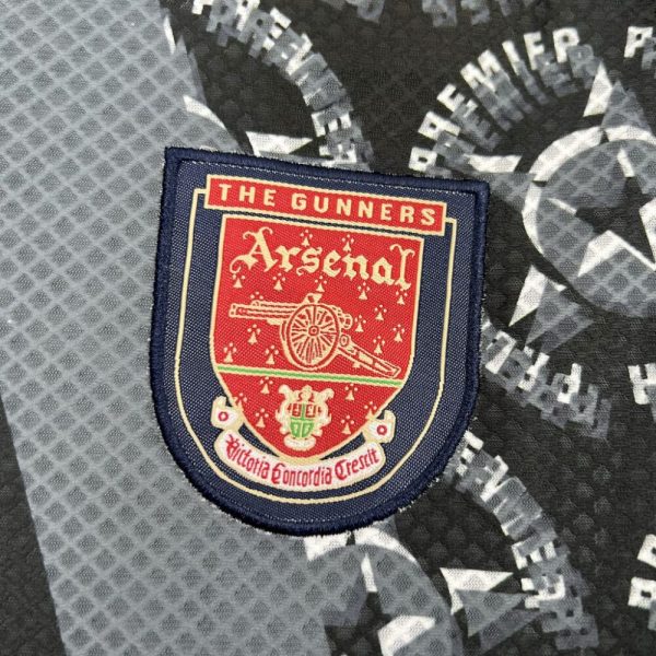 Arsenal 1994/95 Black Goalkeeper Long Sleeve Retro Jersey - Image 5