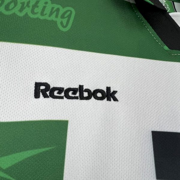 Sporting Cp 1999/00 Home Retro Jersey - Image 5