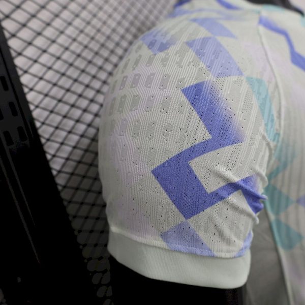 Inter Milan 2024/25 Fourth Jersey Player Version - Image 6