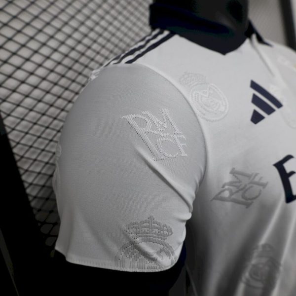 Real Madrid  2025/26 White Special Edition Jersey Player Version - Image 6