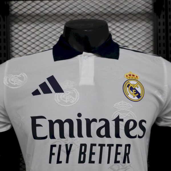 Real Madrid  2025/26 White Special Edition Jersey Player Version - Image 4