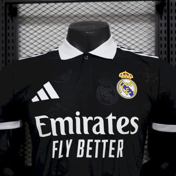 Real Madrid  2025/26 Black Special Edition Jersey Player Version - Image 4