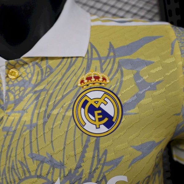 Real Madrid  2025/26 Beige Special Edition Jersey Player Version - Image 5