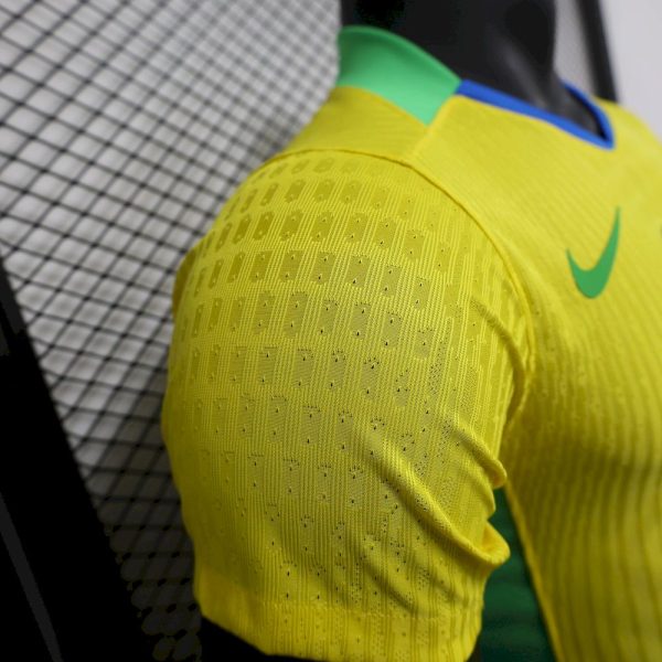 Brazil 2025/26 Home Jersey Player Version - Image 9