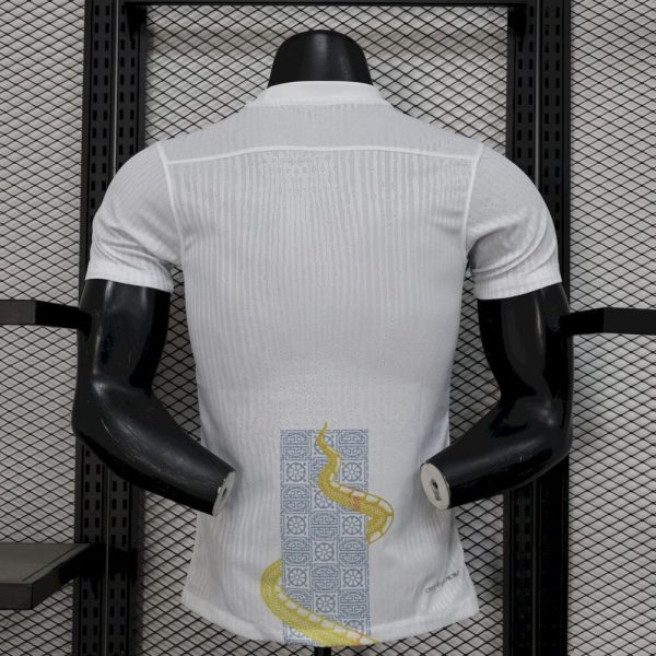 Tottenham Hotspur 2025/26 White Gold Snake Edition Jersey Player Version - Image 2