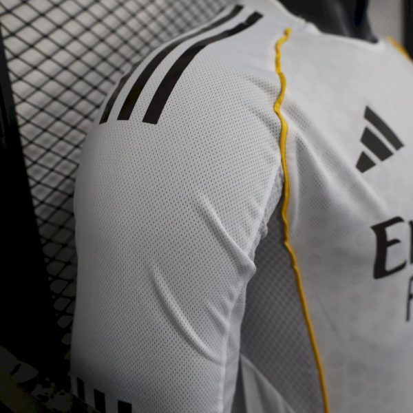 Real Madrid 2025/26 Home Long Sleeves Jersey Player Version - Image 5
