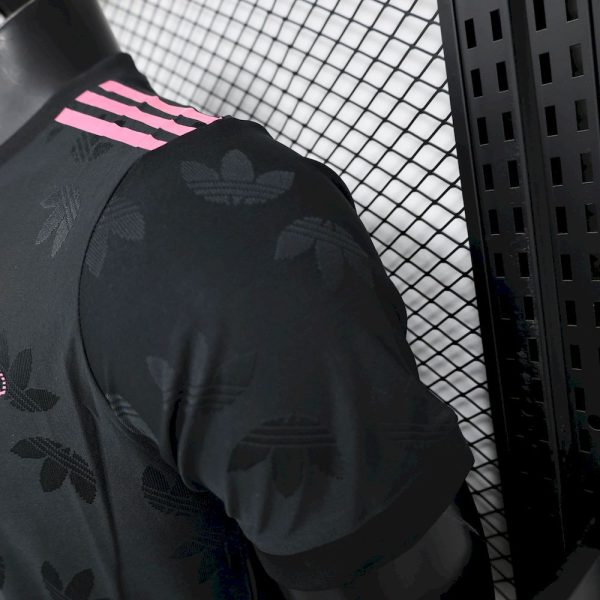 Juventus 2024/25 Special Terza Maglia Jersey Player Version - Image 6