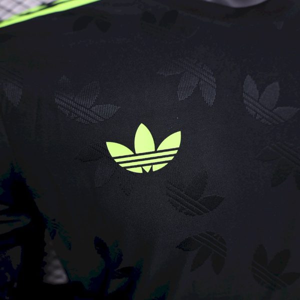 Juventus 2024/25 Special Terza Maglia Jersey Player Version - Image 5
