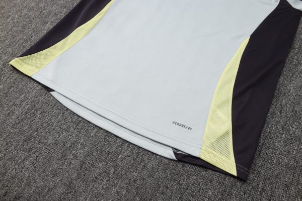 Juventus 2024/25 Half-Zip Adult Sweater+Pant 815 - Image 3
