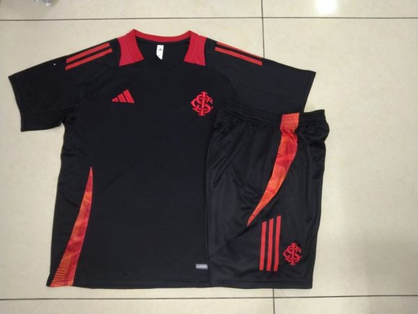 Internacional  2023/24 Training Adult Jersey+Short 815