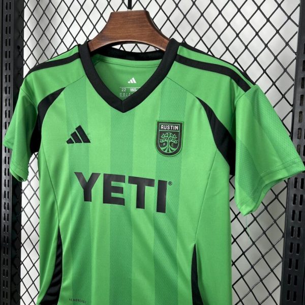 Austin 2025/26 Home Kids Kit - Image 4