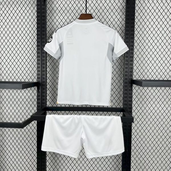 Real Madrid 2025/26 Home Kids Kit - Image 2
