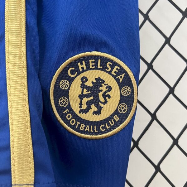 Chelsea 2012/13 Home Kids Retro Jersey And Shorts - Image 9