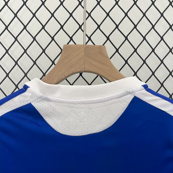 Chelsea 2011/12 Home Kids Retro Jersey And Shorts - Image 6