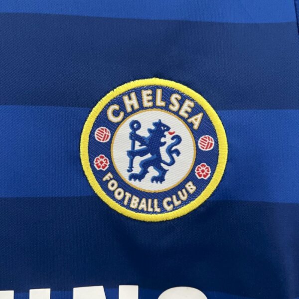 Chelsea 2011/12 Home Kids Retro Jersey And Shorts - Image 5