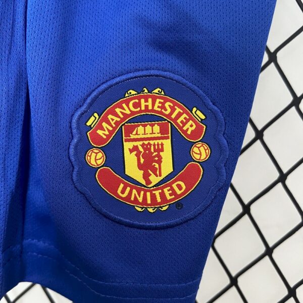 Manchester United 2008/09 Third Kids Retro Jersey And Shorts - Image 7