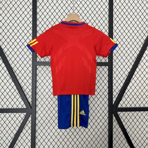 Spain 2010 Home Kids Retro Jersey And Shorts - Image 2