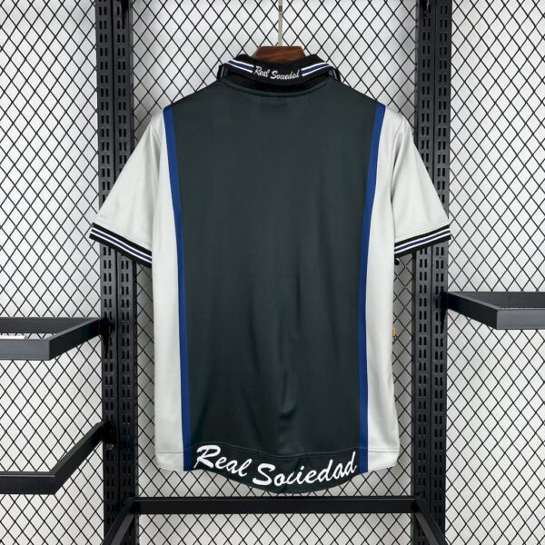 Real Sociedad 2000/02 Away Retro Jersey - Image 2