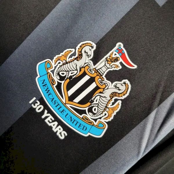 Newcastle United 2023/24 Pre-Match Training Jersey - Image 5