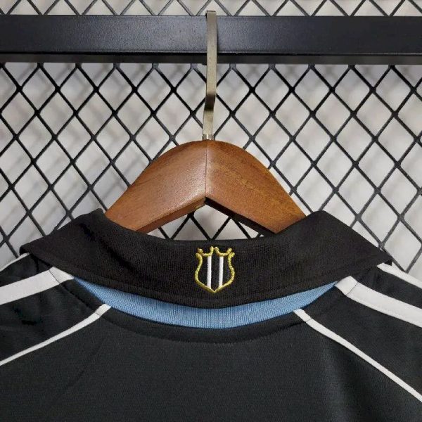 Newcastle United 2001/02 Away Retro Jersey - Image 3