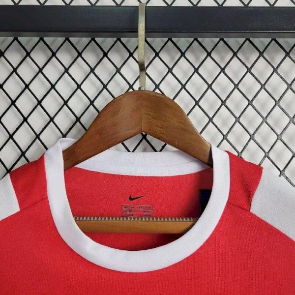 Arsenal 2002/04 Home Kids Retro Jersey And Shorts - Image 6