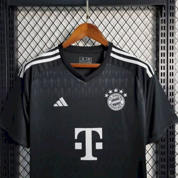 Bayern Munich 2023/24 Goalkeeper Jersey - Image 7