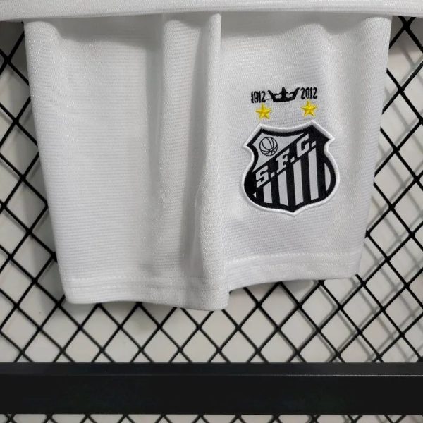 Santos 2011/12 Home Kids Retro Jersey And Shorts - Image 7