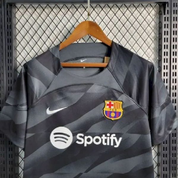 Barcelona 2023/24 Goalkeeper Jersey - Image 2