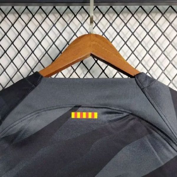 Barcelona 2023/24 Goalkeeper Jersey - Image 7
