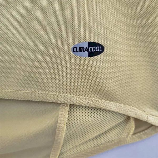Bayern Munich 2004/05 Away Retro Jersey - Image 7
