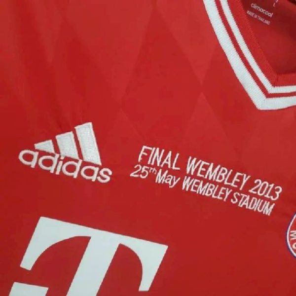 Bayern Munich 2013/14 Home Champions League Retro Jersey - Image 3