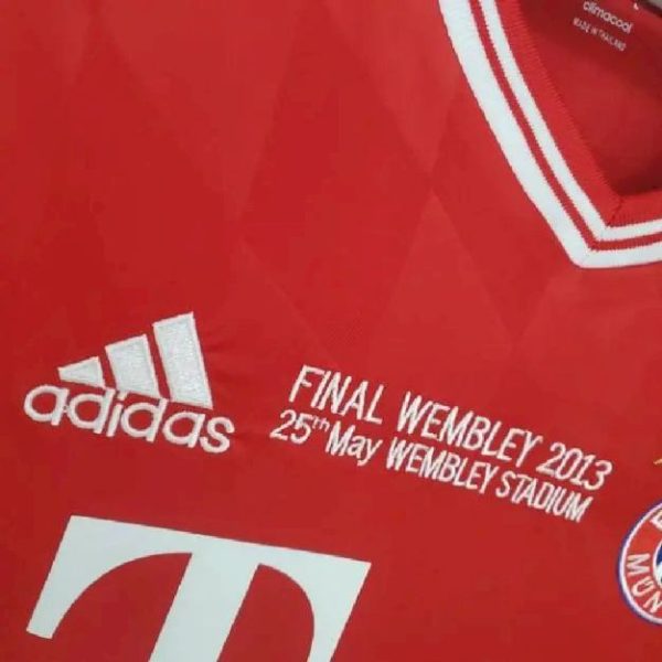 Bayern Munich 2013/14 Home Champions League Long Sleeve Retro Jersey - Image 4