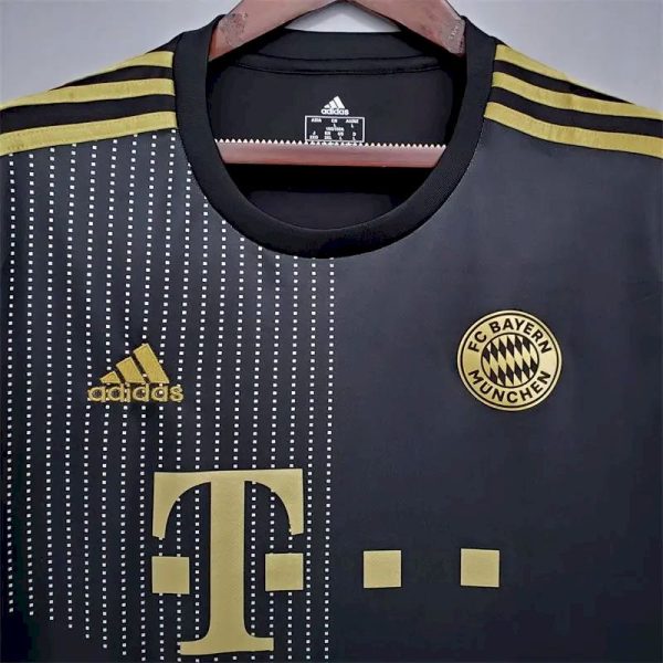 Bayern Munich 2021/22 Away Retro Jersey - Image 2
