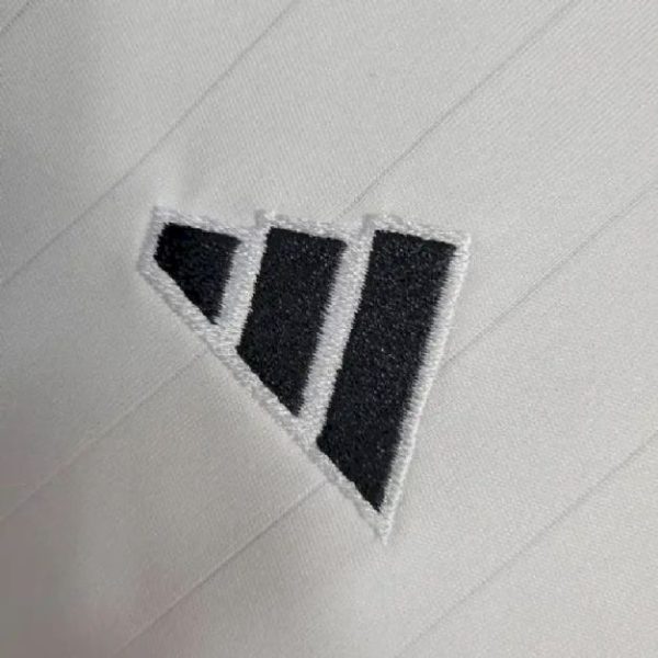 Colo Colo 2023/24 Home Kids Kit - Image 4