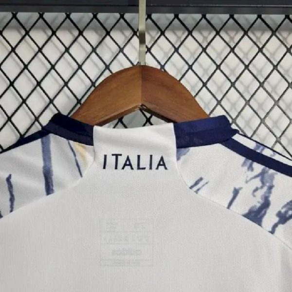 Italy 2023/24 Away Kids Kit - Image 12