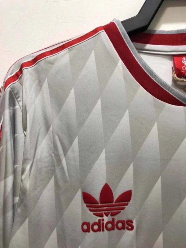 Liverpool 1989/91 Away Long Sleeves Retro Jersey - Image 14