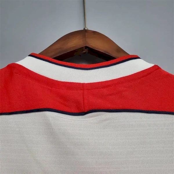 Liverpool 1998/99 Away Retro Jersey - Image 7