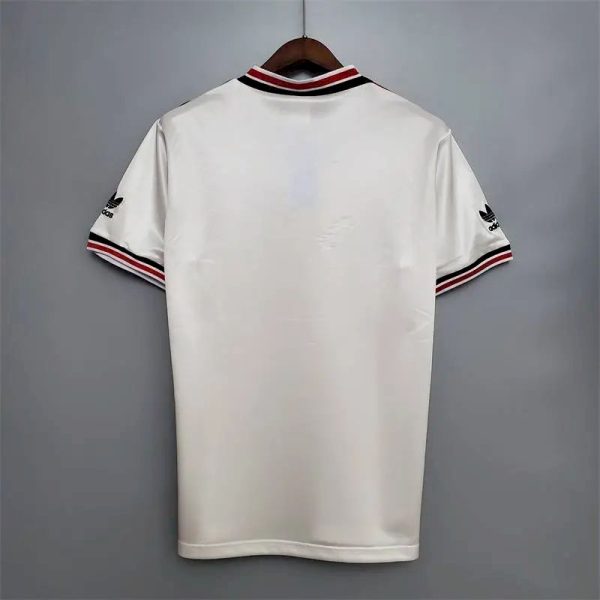 Manchester United 1985 White Retro Jersey - Image 7