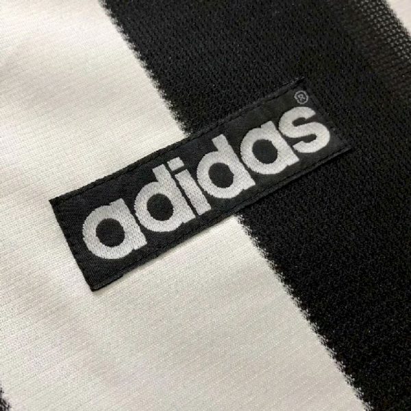 Newcastle United 1995/97 Home Long Sleeves Retro Jersey - Image 18