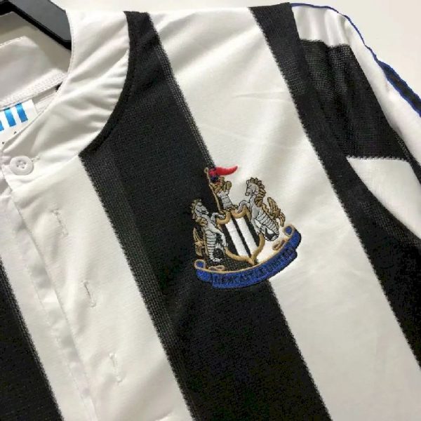 Newcastle United 1995/97 Home Long Sleeves Retro Jersey - Image 19