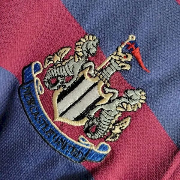 Newcastle United 1995/96 Away Long Sleeves Retro Jersey - Image 5