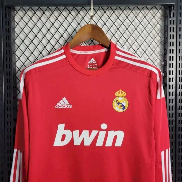Real Madrid 2011/12 Ucl Third Long Sleeves Retro Jersey - Image 3