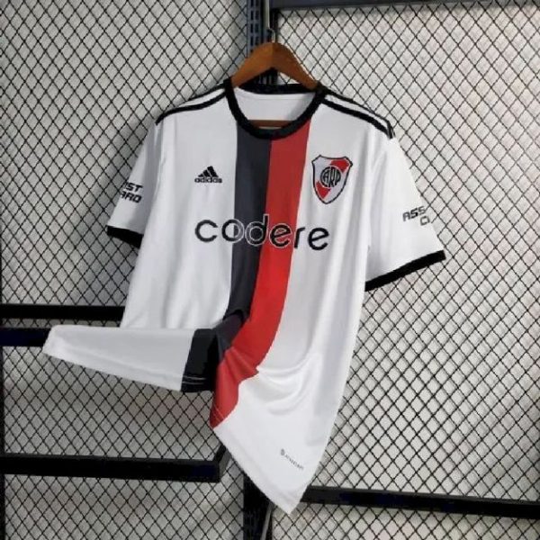 River Plate 2023/24 Pre-Match Training Jersey - Image 2