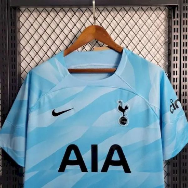 Tottenham Hotspur 2023/24 Goalkeeper Jersey - Image 3